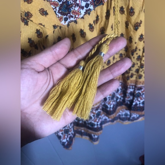 Mandala design blouse - Picture 2 of 3